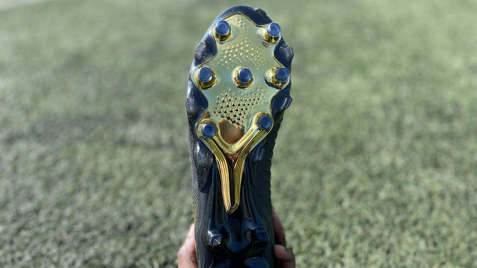 头球敲开了 头球敲开了