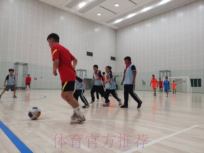 中国五人制足球国家队走进常熟市塔前小学